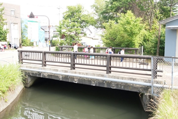 完成から60年経った現在も県道として利用されている「十郷橋」